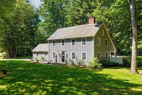 12 Blueberry Bnd, South Hadley, MA, 01075-2178 | Card Image