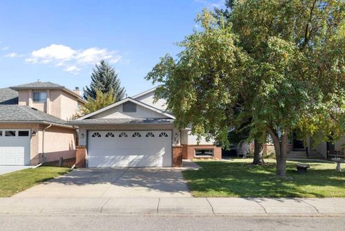 28 Millrise Close Sw, Calgary, AB, T2Y2P7 | Card Image