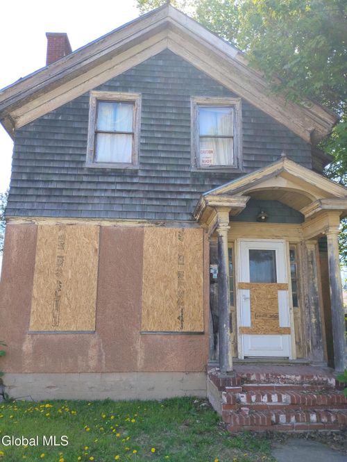 211 Elizabeth St Street, Ogdensburg, NY, 13669 | Card Image