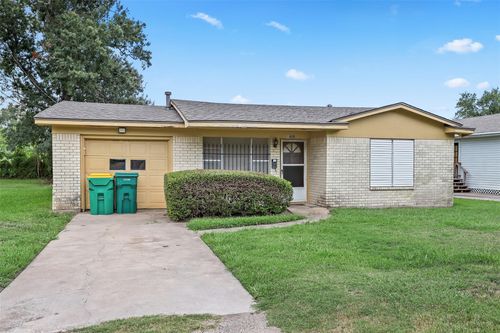 1820 Rosalee St, La Marque, TX, 77568-4041 | Card Image