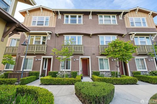 104 Diamond Cove Ter, San Francisco, CA, 94134-3381 | Card Image