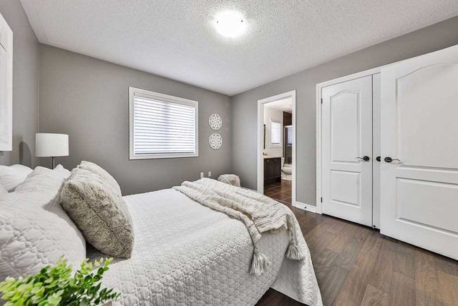 244 Mclaughlin Ave, House other with 4 bedrooms, 5 bathrooms and 6 parking in Milton ON | Image 21