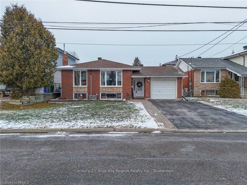 6 Sable Cres, North Bay, ON, P1A3X7 | Card Image