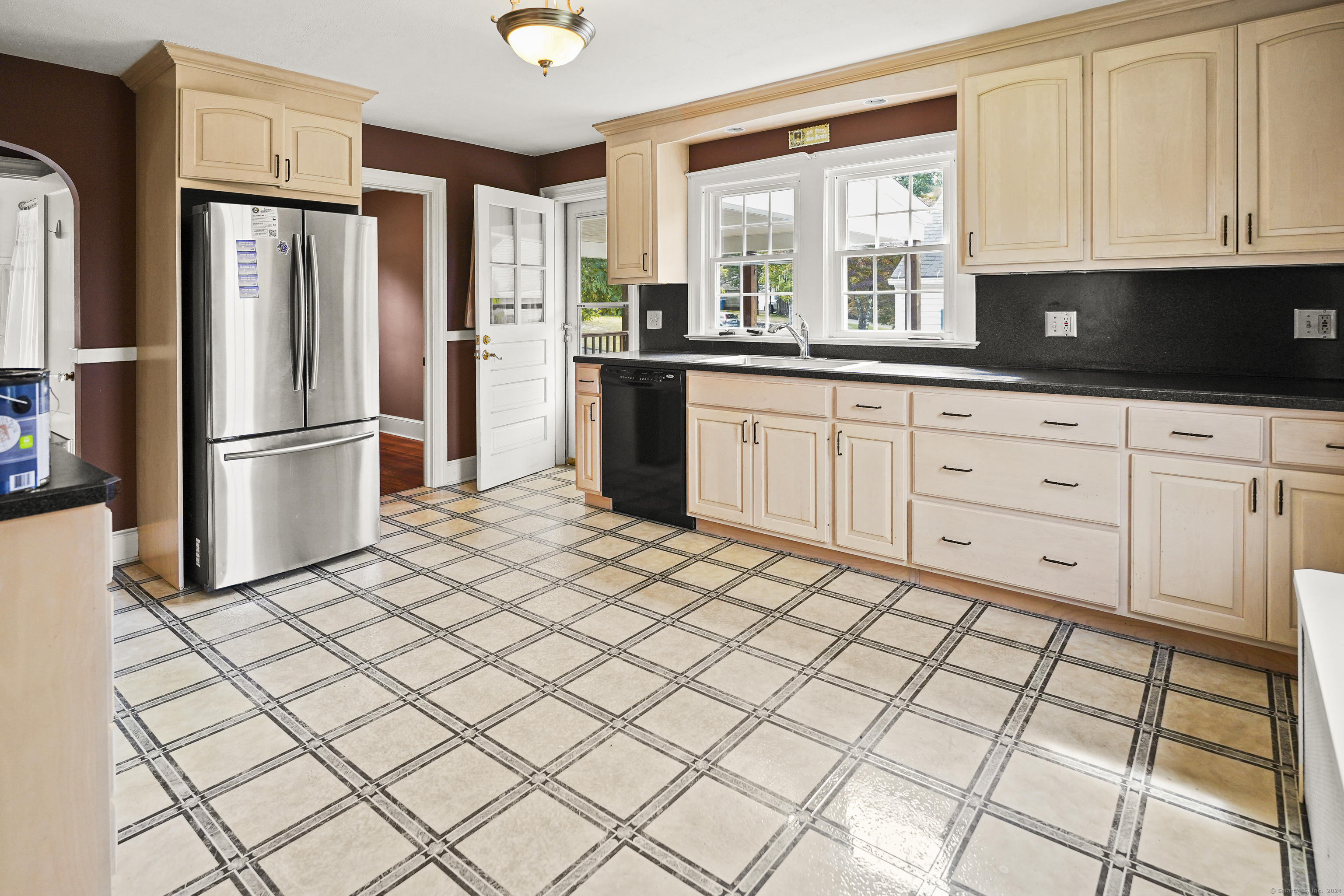 Greystone Ave, Bristol, CT 06010