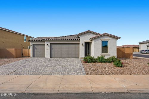 641 S Davidson Ln, Casa Grande, AZ, 85122-6801 | Card Image