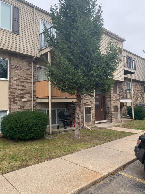 38290 Fairway #148a Court, Clinton Charter Township, MI, 48038 | Card Image