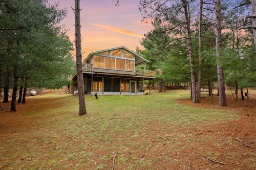 1008 Gem Ave, Wisconsin Dells, WI, 53965-9032 | Card Image