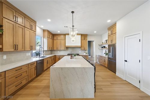 442 Beardsley Cir, Henderson, NV, 89052-2669 | Card Image