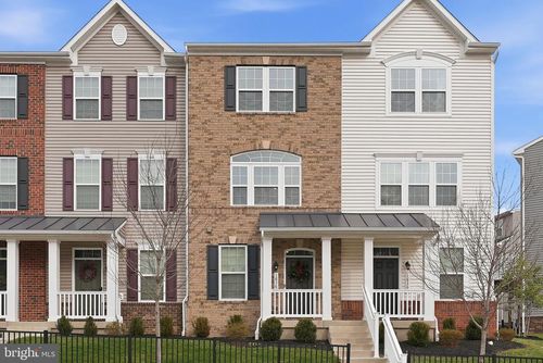 18363 Reaper Hill Ct, TRIANGLE, VA, 22172-1271 | Card Image