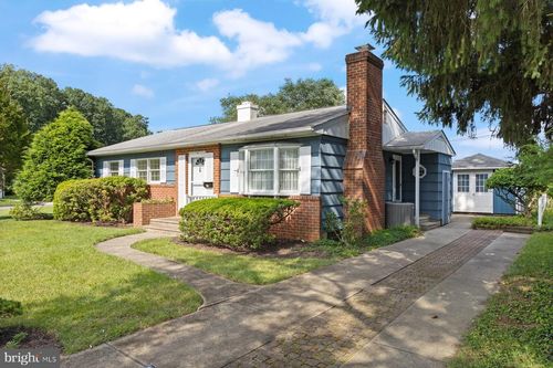 221 Burning Tree Rd, LUTHERVILLE TIMONIUM, MD, 21093-3004 | Card Image