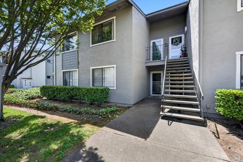 84-900 Cambridge Dr, Benicia, CA, 94510-3679 | Card Image