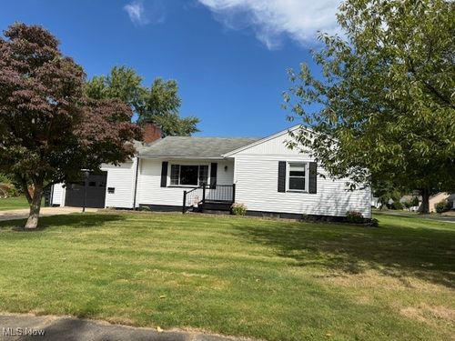 2045 E 42nd St, Ashtabula, OH, 44004-6048 | Card Image