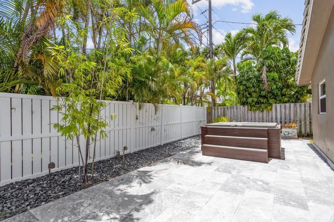 2750 Ne 45 Th St, House other with 3 bedrooms, 2 bathrooms and null parking in Lighthouse Point FL | Image 18