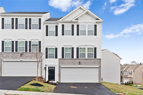 179 Lockheed Dr, Coraopolis, PA, 15108-2501 | Card Image