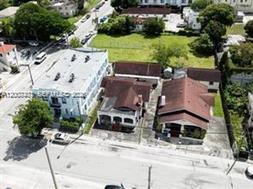 315 Sw 10th Ave, Miami, FL, 33130-2108 | Card Image