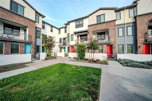 6918 Crimson Dr, Buena Park, CA, 90621-1175 | Card Image