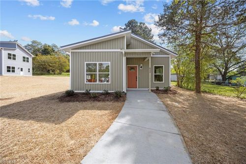 609 N Marshall St, Graham, NC, 27253-2321 | Card Image