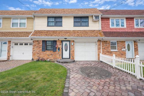 38 Jones St, Staten Island, NY, 10314-3808 | Card Image