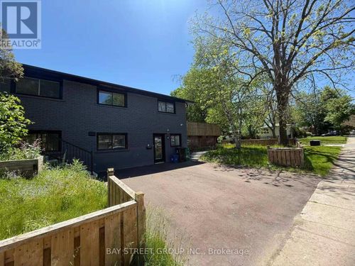 3-69 Blythwood Road N, Waterloo, ON, N2L3Z9 | Card Image