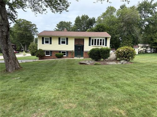 26 Orchard Ave, Greenville, RI, 02828-2640 | Card Image