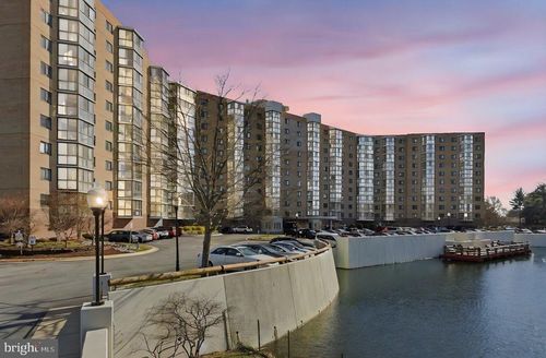 5-204-3330 N Leisure World Blvd, SILVER SPRING, MD, 20906-5622 | Card Image