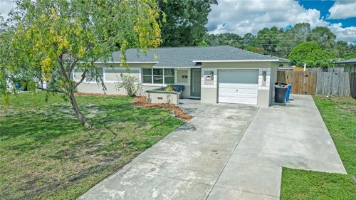 6724 17th Ln N, ST PETERSBURG, FL, 33702-6532 | Card Image