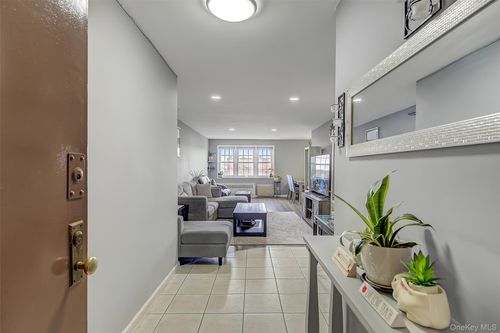 apt-6j-149-30 88th St, Howard Beach, NY, 11414-1424 | Card Image