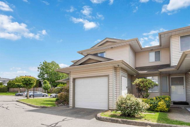 13 - 3070 Townline Road, Townhouse with 4 bedrooms, 3 bathrooms and 3 parking in Abbotsford BC | Image 2
