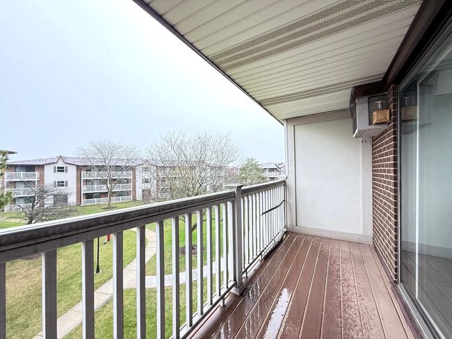 APT-17 - 153 Gregory St, Condo with 2 bedrooms, 2 bathrooms and 2 parking in Aurora IL | Image 14