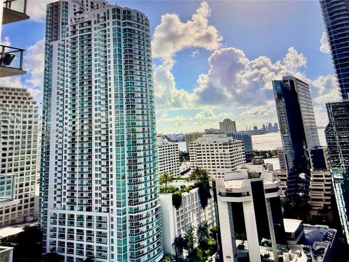 2018-1050 Brickell Ave, Miami, FL, 33131-3945 | Card Image