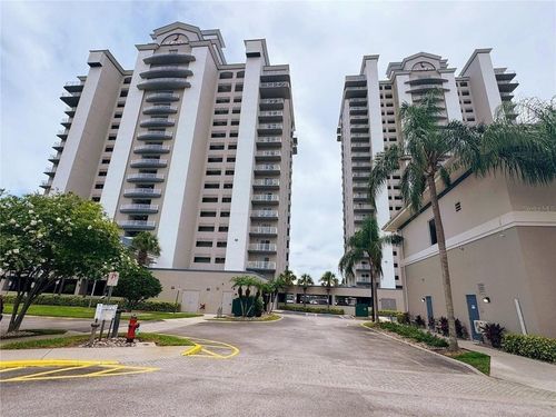 1804-13427 Blue Heron Beach Dr, ORLANDO, FL, 32821-6302 | Card Image