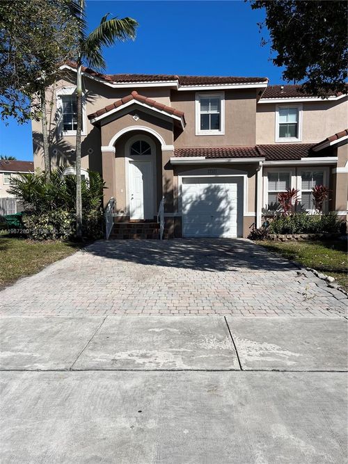 27501 Sw 138th Ave, Homestead, FL, 33032-7775 | Card Image