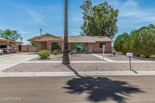 6310 E Barnan St, Tucson, AZ, 85710-4621 | Card Image