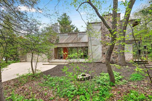 209 Saratoga Circle, MADISON, WI, 53705 | Card Image