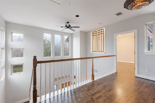 1309 Chestnut Ave, Home with 5 bedrooms, 4 bathrooms and 3 parking in Austin TX | Image 33