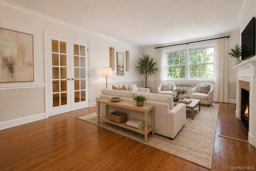 1d-11 Sentry Pl, Scarsdale, NY, 10583-2518 | Card Image