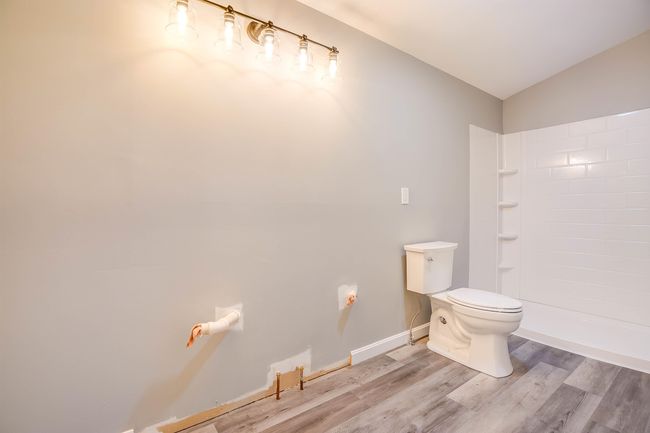 8 Windsor Blvd, House other with 3 bedrooms, 3 bathrooms and null parking in Londonderry NH | Image 25