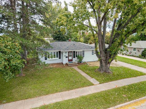 1630 E Glendale Ave, APPLETON, WI, 54911-3353 | Card Image