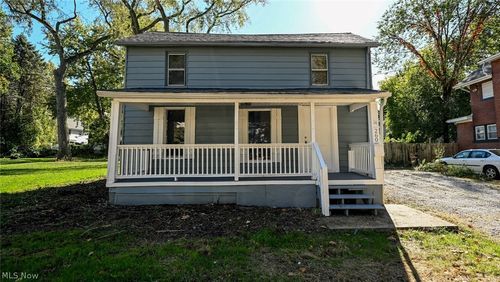 260 E York St, Akron, OH, 44310-3270 | Card Image