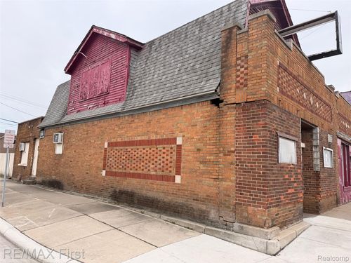 23154 Van Dyke Avenue, Warren, MI, 48089 | Card Image