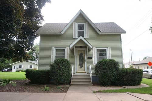 1531 Tainter St, Menomonie, WI, 54751-4703 | Card Image