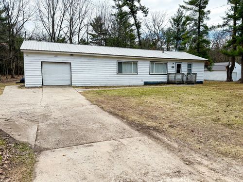 6724 Holton Duck Lake Rd, Holton, MI, 49425-8547 | Card Image