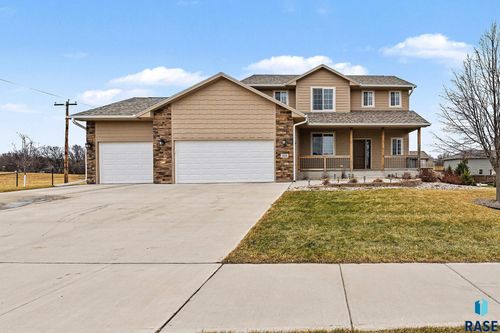 100 Oak Ave Avenue, Crooks, SD, 57020 | Card Image