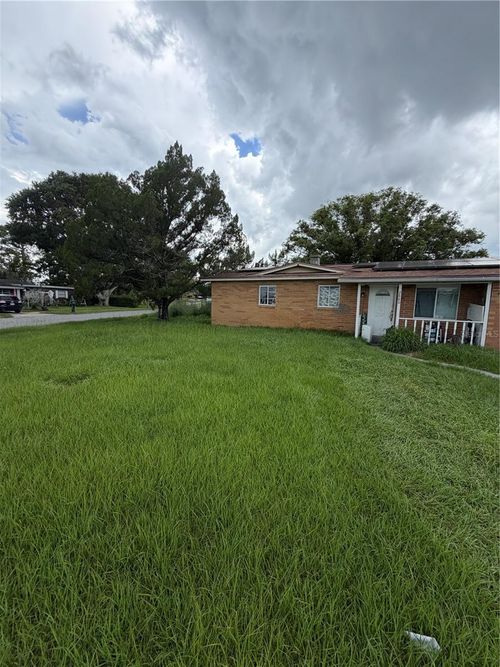2880 Saturn Dr, TITUSVILLE, FL, 32796-2580 | Card Image