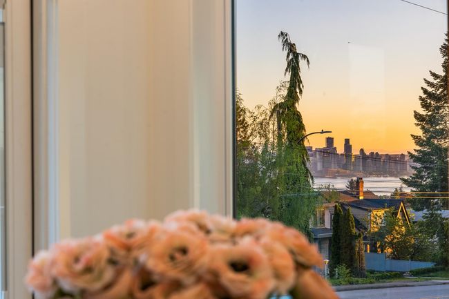 712 Keith Rd E, House other with 6 bedrooms, 7 bathrooms and 6 parking in North Vancouver BC | Image 19