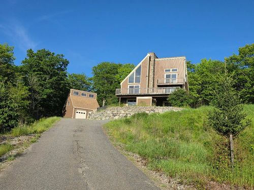 40 Skyline Dr, Holden, ME, 04429-7037 | Card Image