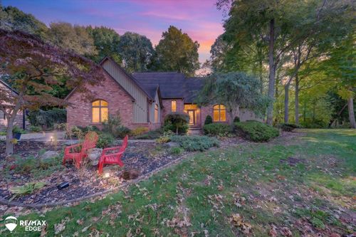 48540 Lindon Ct, Shelby Township, MI, 48317-2633 | Card Image