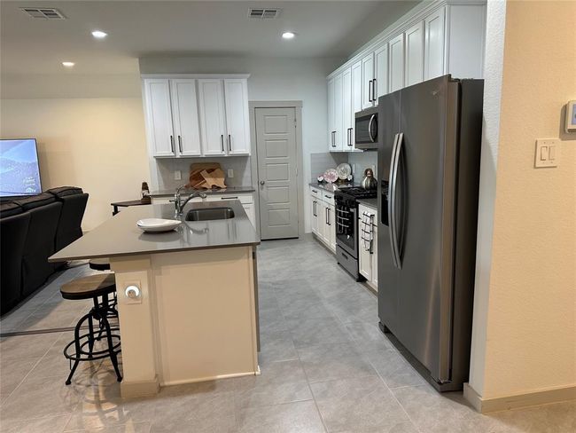 Kitchen | Image 11