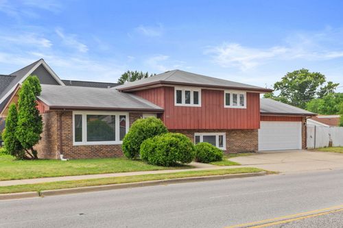 9300 Major Ave, Oak Lawn, IL, 60453-2328 | Card Image