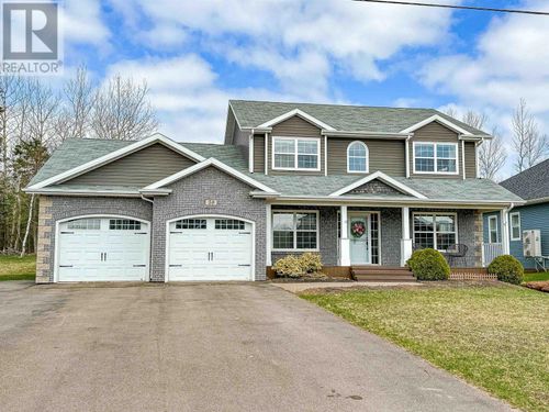58 St. George Cres, Stratford, PE, C1B3X2 | Card Image